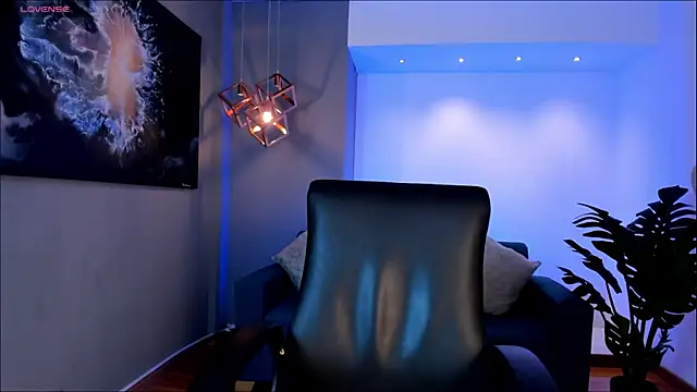 Alicee_BroownnのライブXXXチャット