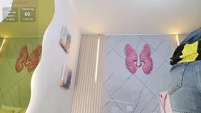 Sara_swift9 Webcam show