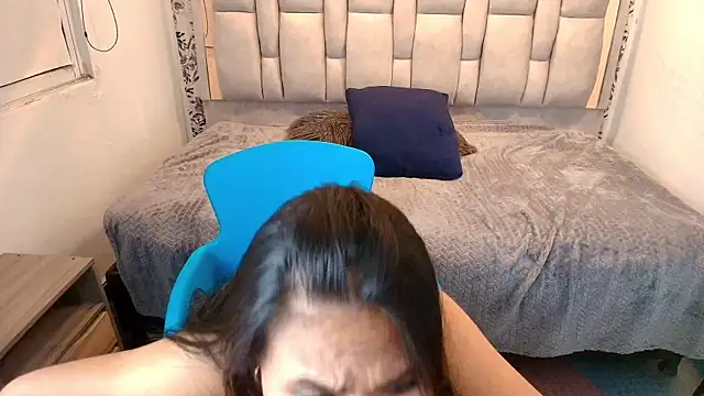 Keyla_Brunette_ élő XXX-chatje