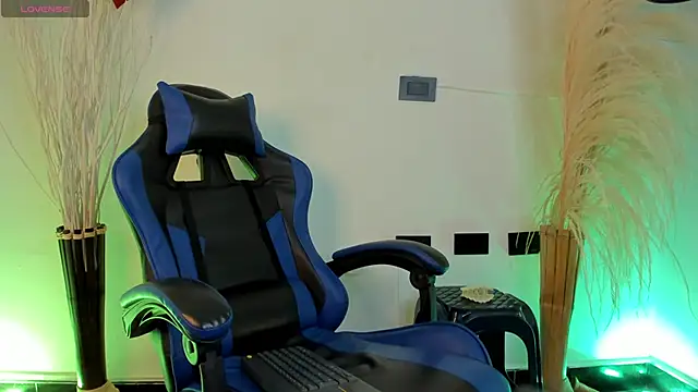 alessadoll Chat XXX in diretta