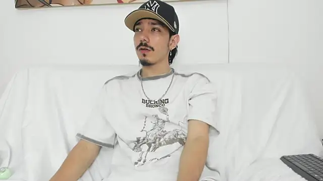 Show modela finn_jackson na web-kameri