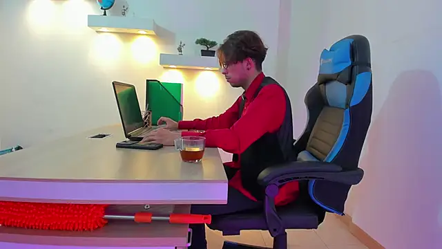 ScaraAndTomy 现场XXX聊天