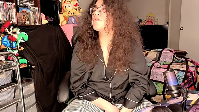 ShinyCherub Chat XXX in diretta