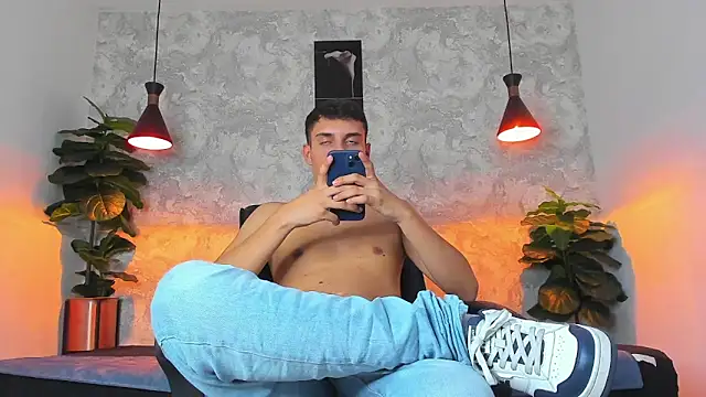 ian_jacobのライブXXXチャット