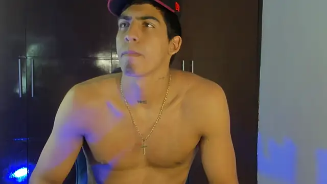 Chat +18 de Milo_LatinBoy ao vivo