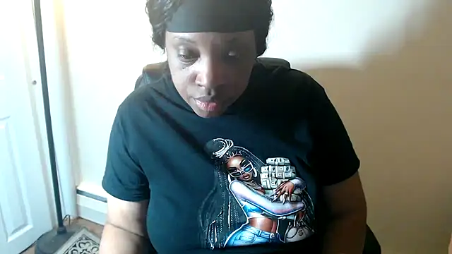 Czat XXX na żywo – Sexymona1218