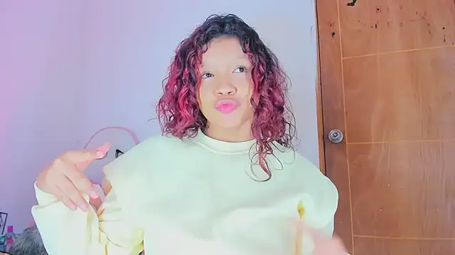 Živý XXX chat Emily_Coper18