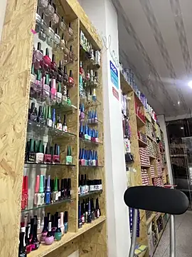 Anni_Rose Adlı Modelin Canlı XXX Sohbeti