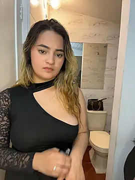 Antonella_Julieta Live XXX-Chat