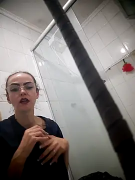 pimentinha02 Adlı Modelin Canlı XXX Sohbeti