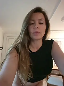 karina_warthon Chat XXX in diretta