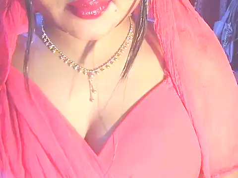 Nusrat_Faria Chat XXX in diretta