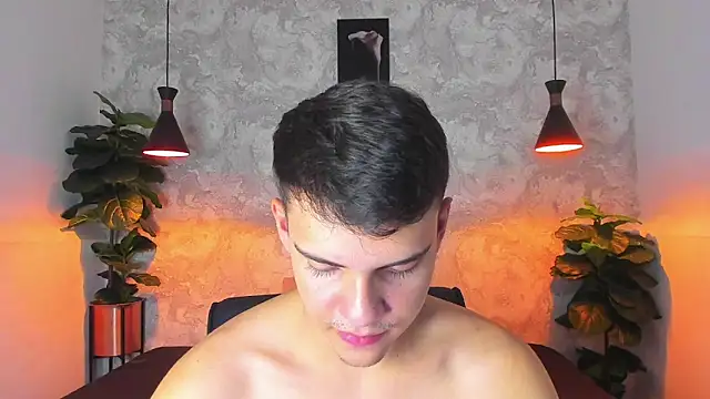 ian_jacob: διαδικτυακό σόου στην κάμερα