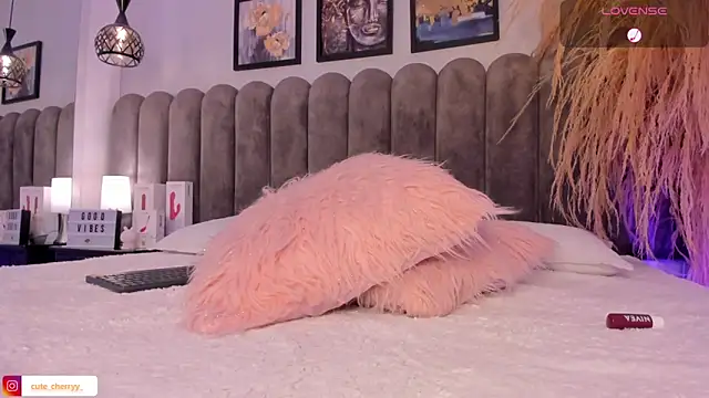 Chat +18 de cute__cherry_ ao vivo