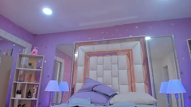 Вебкам-шоу Goldentemptation_