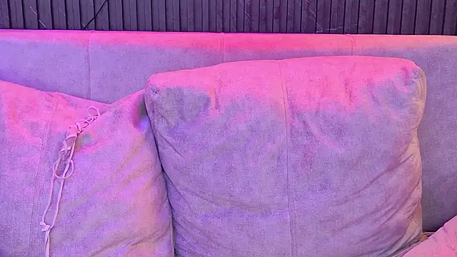 HannaMiller01_ Adlı Modelin Canlı XXX Sohbeti