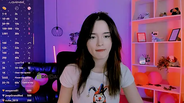 liana_kisses Adlı Modelin Canlı XXX Sohbeti