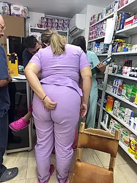 kandalove: διαδικτυακό σόου στην κάμερα