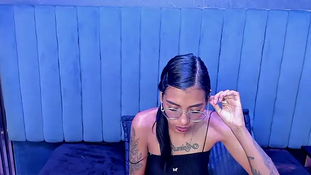 دردشة KarlaSlutSkinny__ الجنسية المباشرة