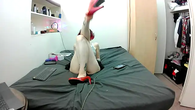 Empress_Lilith: онлайн-секс-чат