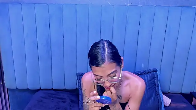 KarlaSlutSkinny__ Obrolan Langsung XXX