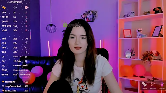 liana_kisses' Live XXX Chat