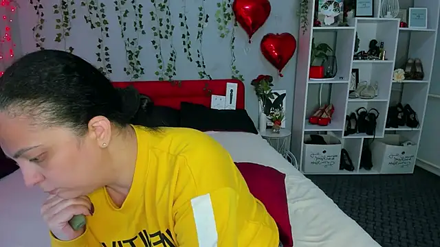 DarlingMilf: онлайн-секс-чат