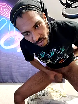 Show modela Mikaaa97 na web-kameri