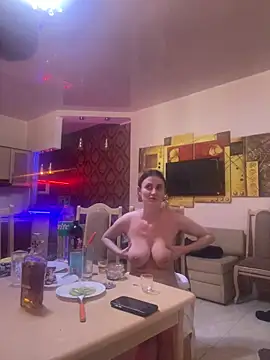 Flossy_Vettie: διαδικτυακό σόου στην κάμερα