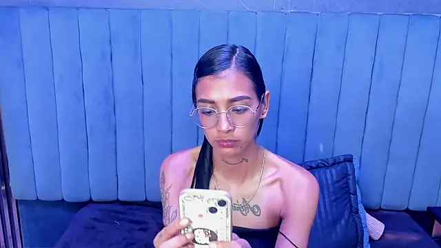 Chat XXX en directo de KarlaSlutSkinny__