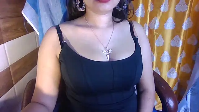 Yashika_Loves – webcam-show