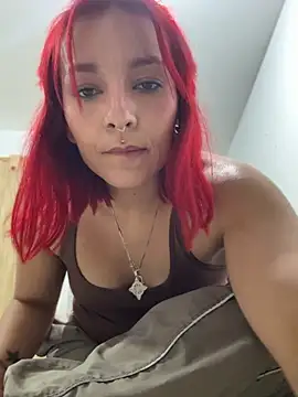 Chat XXX en directo de Amelie-RedHoney