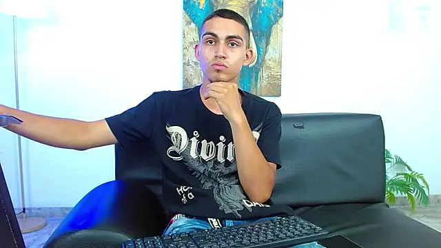 lucass_18 Webcam Show