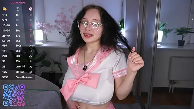 HannaHayles: онлайн-секс-чат