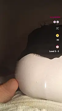 yookan137's Live XXX Chat