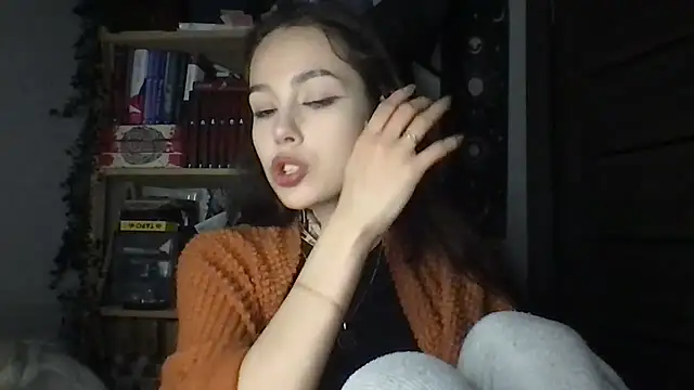 Yuna5343 Adlı Modelin Canlı XXX Sohbeti