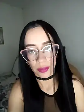 Chat XXX en directo de YaraDuartee