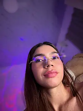 Czat XXX na żywo – Eveliin_ruiz