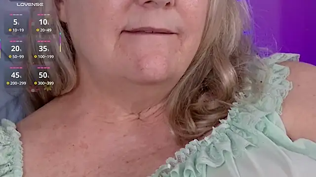 Kaitlyn_Winters 网络视讯表演