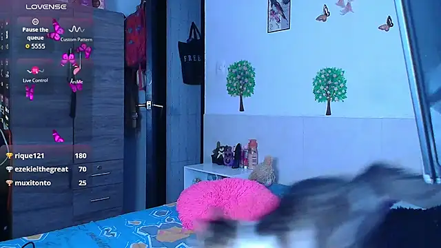 emily_cooper_t Chat XXX live