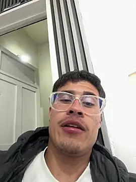 TavoHot_'s Webcam Show