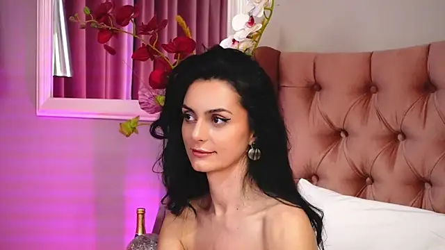 LadyAnyaa Adlı Modelin Canlı XXX Sohbeti