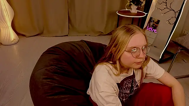 AlicaCohill's Live XXX Chat