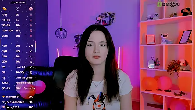 liana_kissesのライブXXXチャット