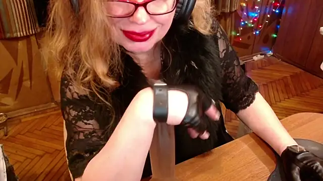 Chat +18 de Miss_Tress ao vivo