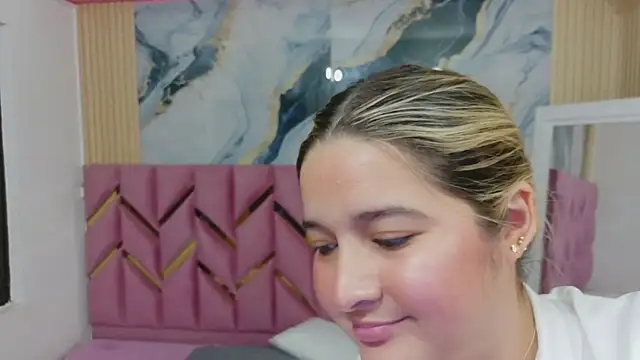 Chat +18 de collegepawglovedaddy ao vivo