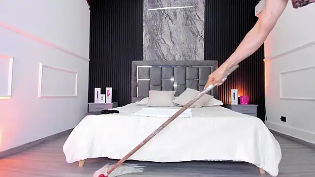 Laureenwells live XXX chat