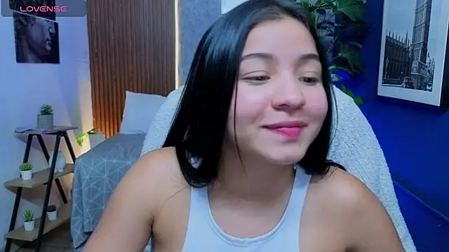 Chat +18 de SophyAdams ao vivo