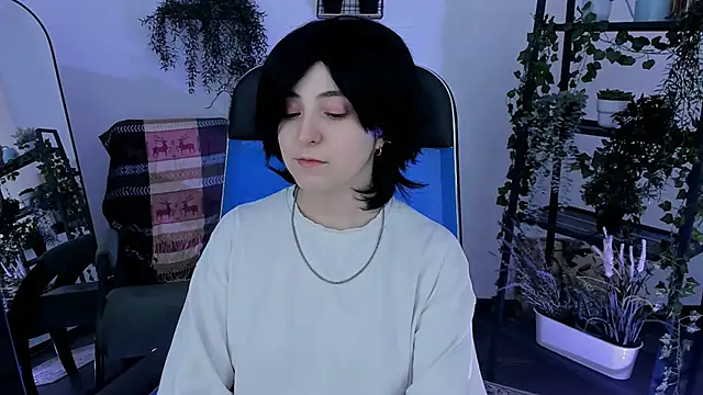 VirtuallVoyant live XXX chat