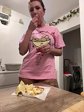 LoreennAny Webcam show